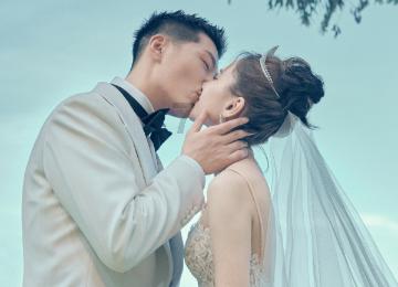 莓红正当时 寒冬果飘香